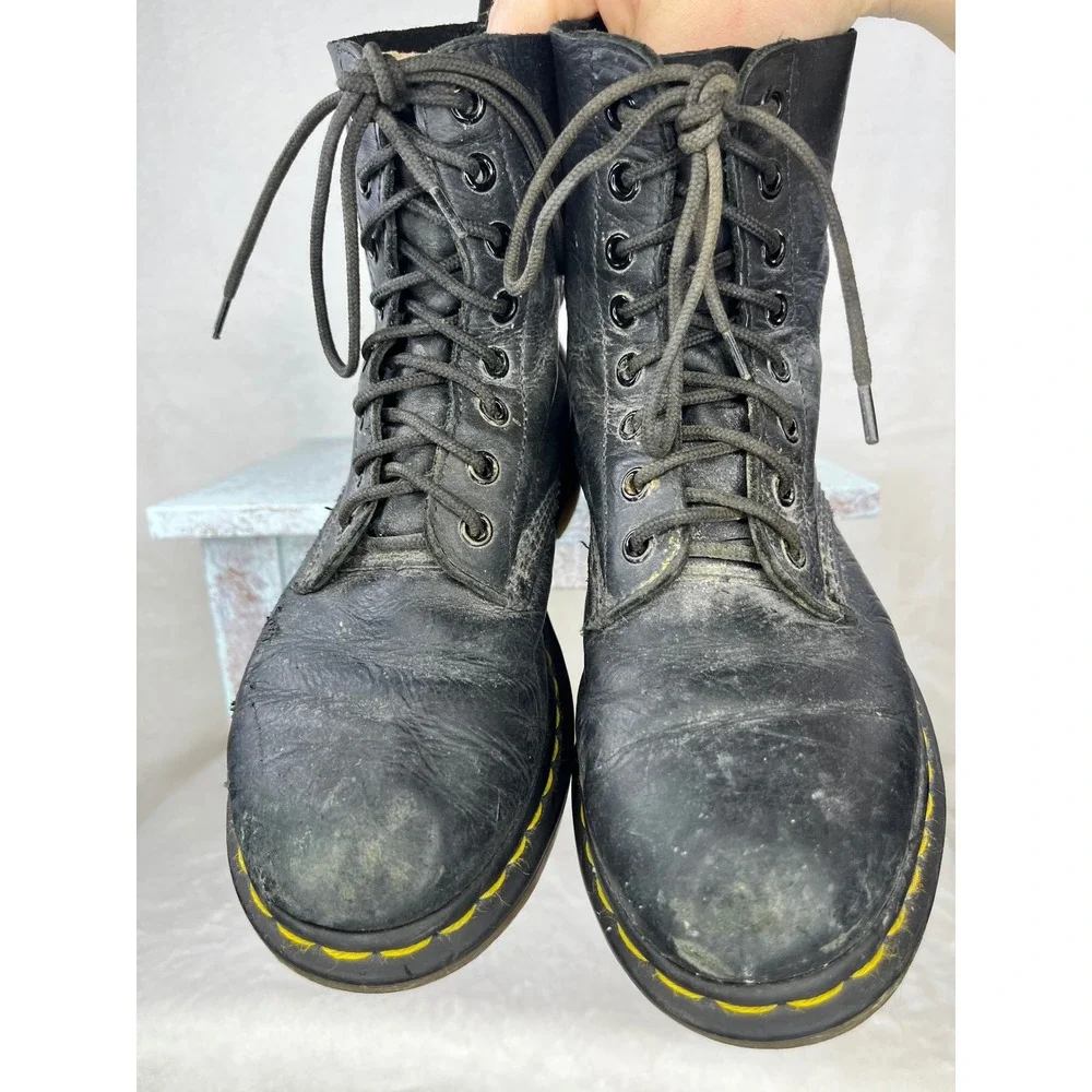 Dr Martens Leather Ankle Boots Black AirWair Bouncing‎ Soles Combat Boots